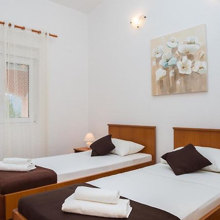 Apartments Slavka โรกอซนิซา ภายนอก รูปภาพ