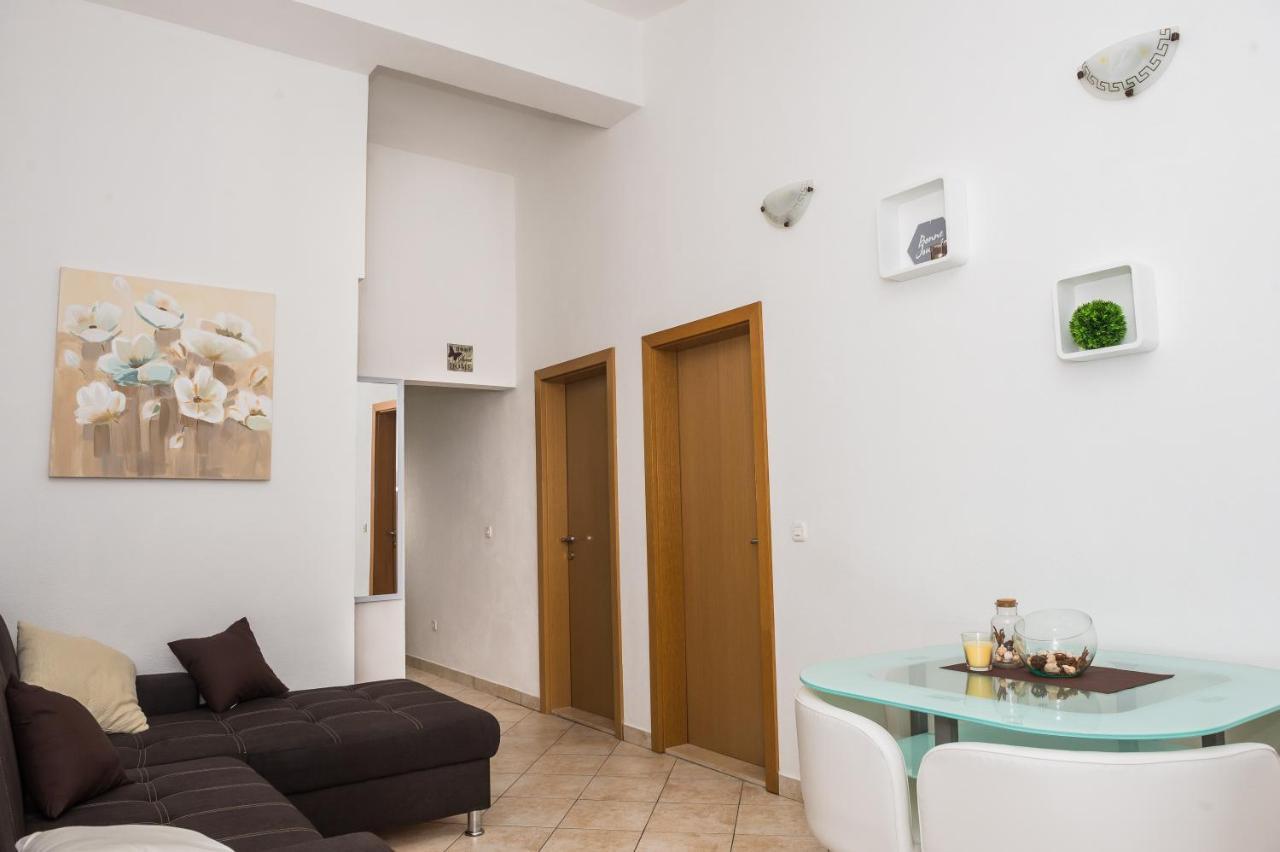 Apartments Slavka โรกอซนิซา ภายนอก รูปภาพ