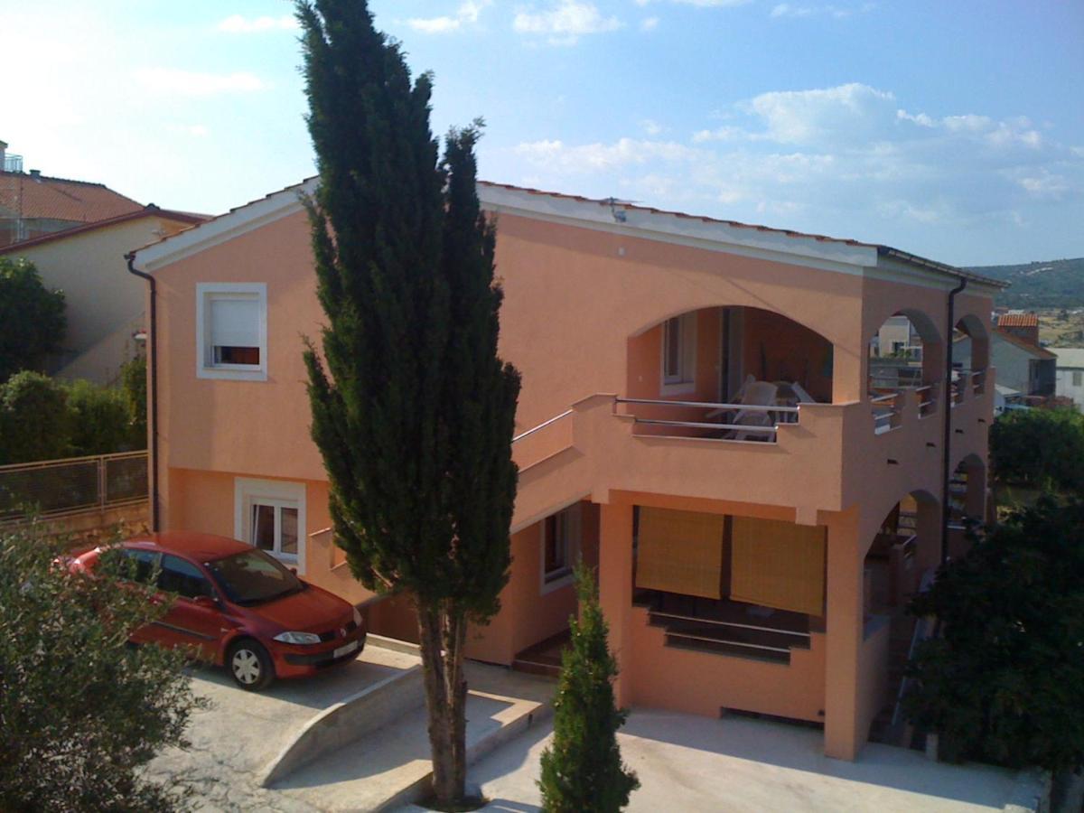 Apartments Slavka โรกอซนิซา ภายนอก รูปภาพ