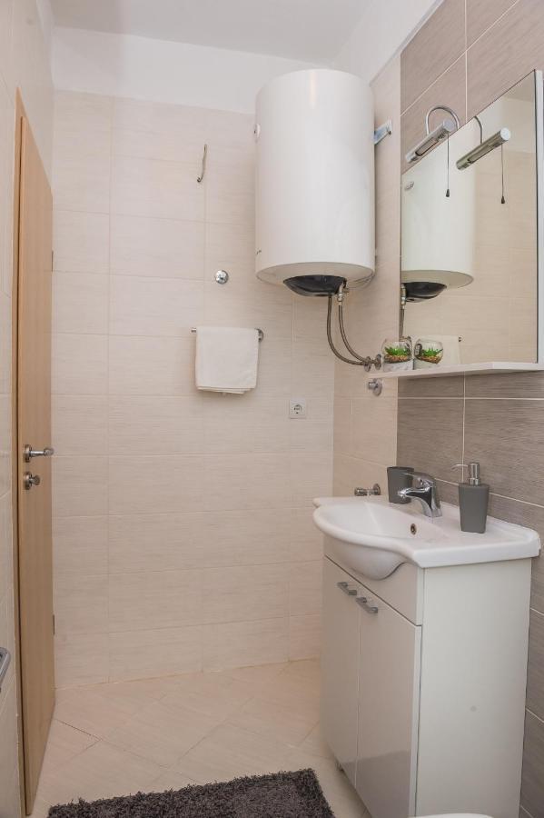 Apartments Slavka โรกอซนิซา ภายนอก รูปภาพ