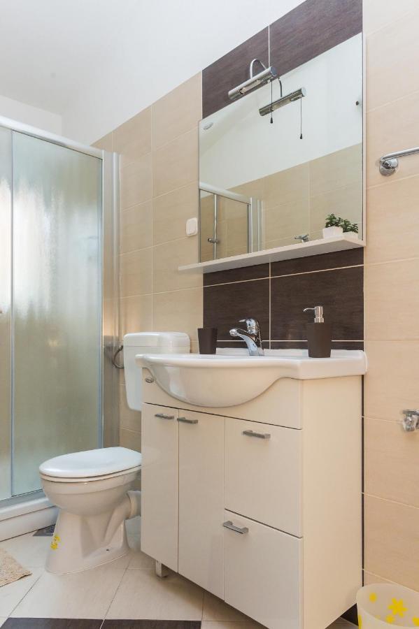 Apartments Slavka โรกอซนิซา ภายนอก รูปภาพ