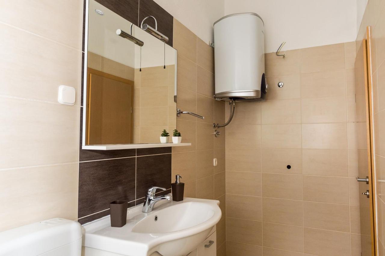 Apartments Slavka โรกอซนิซา ภายนอก รูปภาพ